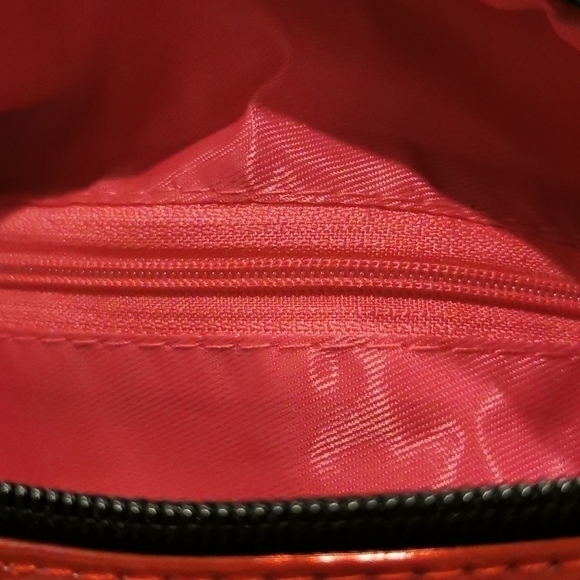 PINK Victoria's Secret Irridescent Red Fanny Pack New - Picture 9 of 9